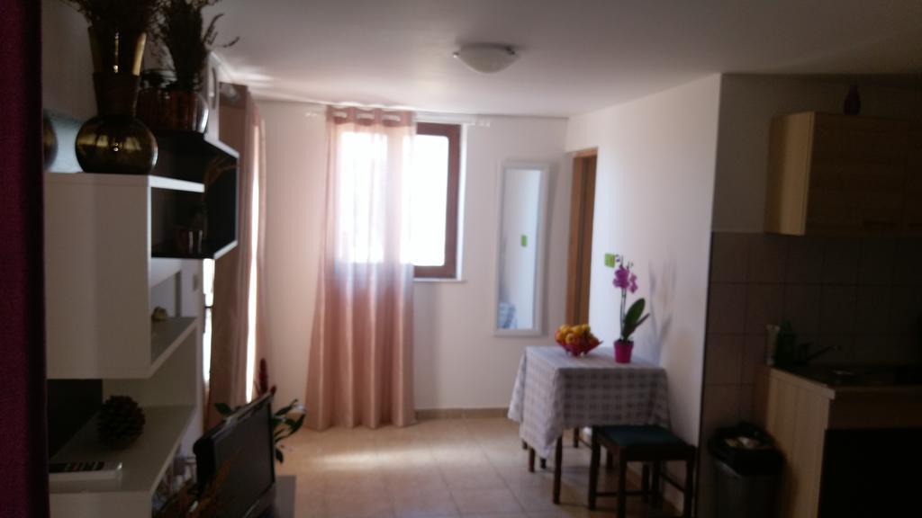 Ferienwohnung Terra Rossa Loborika Exterior foto