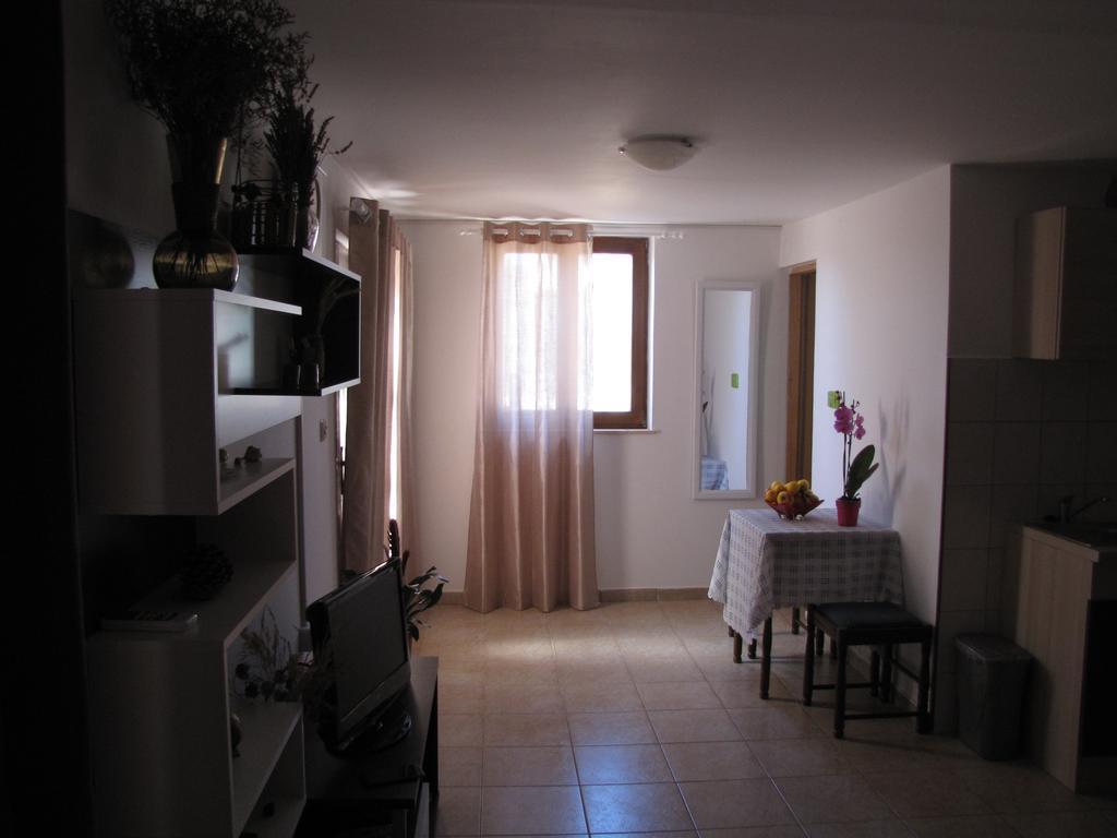 Ferienwohnung Terra Rossa Loborika Exterior foto