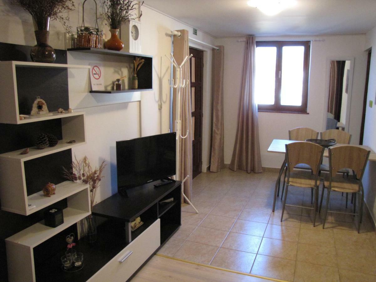 Ferienwohnung Terra Rossa Loborika Exterior foto
