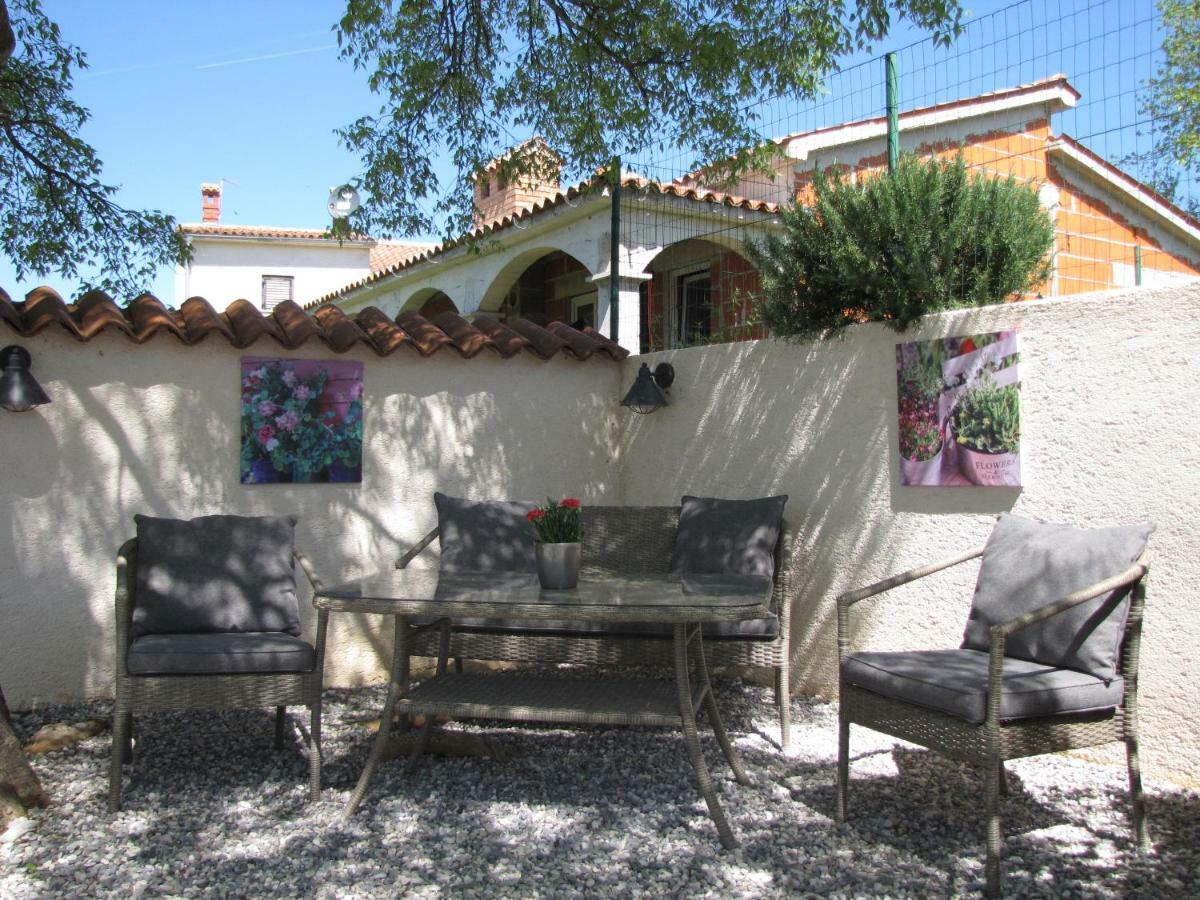 Ferienwohnung Terra Rossa Loborika Exterior foto