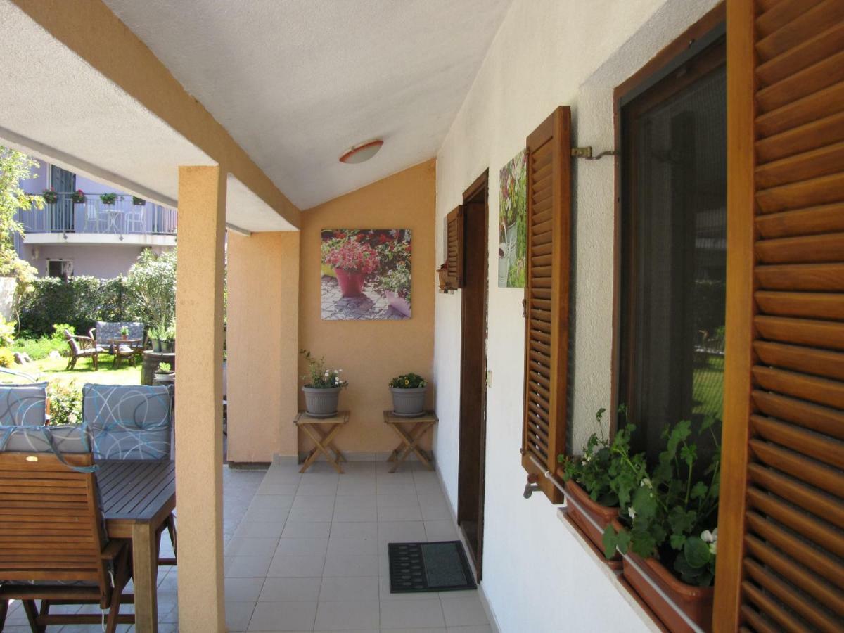 Ferienwohnung Terra Rossa Loborika Exterior foto