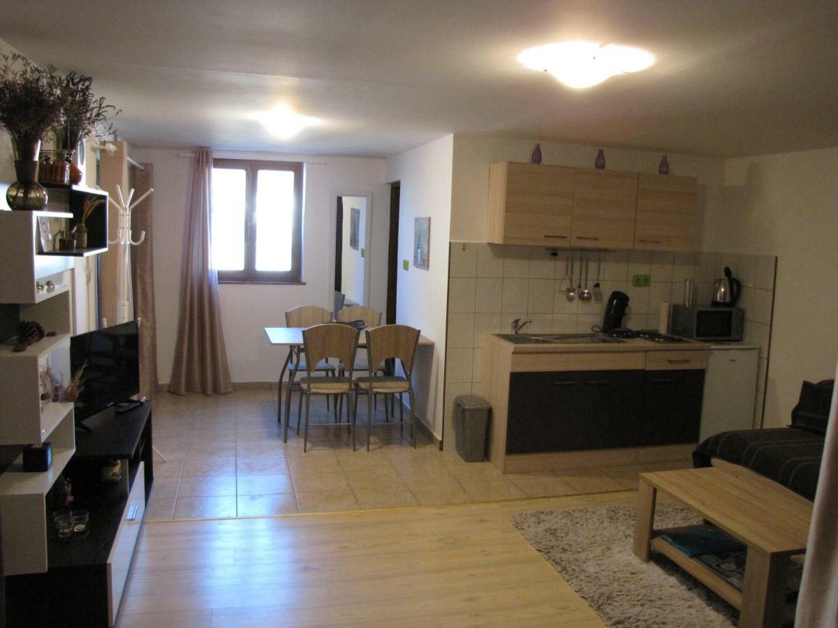 Ferienwohnung Terra Rossa Loborika Exterior foto